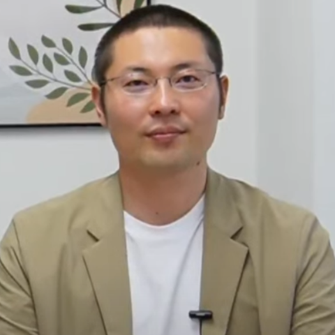 代表 荒谷 崇文